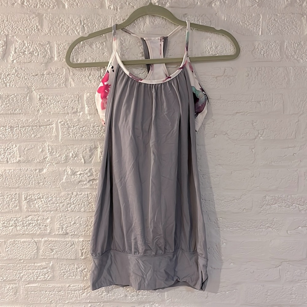 Almost new, built-in-bra Lululemon tank